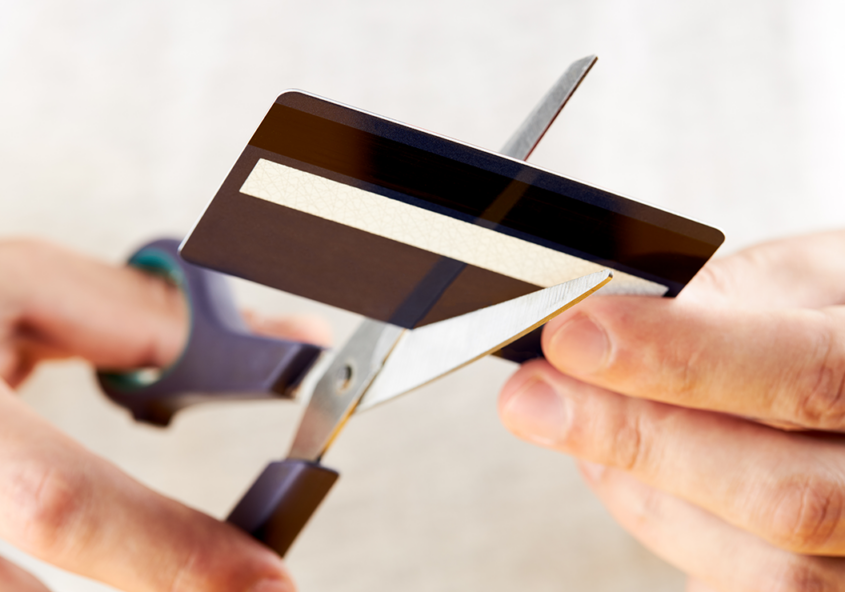 Mobiilikanta-asiakaskortti on asiakkaille helppo ja turvallinen tapa tunnistautua kanta-asiakkaaksi kivijalkayrityksessä, erikoisliikkeissä, ravintoloissa tai esimerkiksi kuntosaleilla.