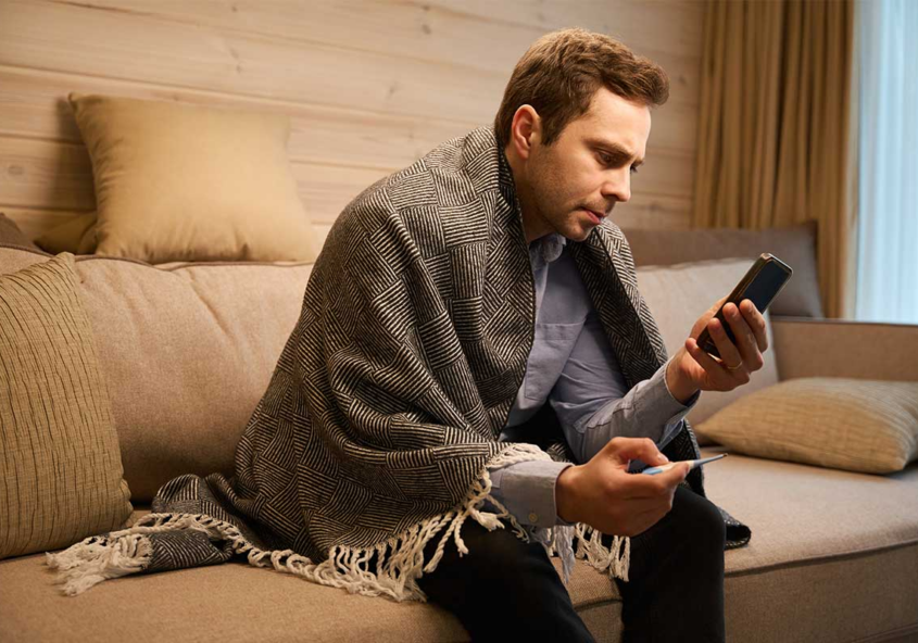 Vakuutusalan menestyksen ytimessä on vahva asiakassuhde ja siihen liittyvä luottamus. Asiakkaat odottavat nykypäivänä sujuvia, turvallisia ja asiakaslähtöisiä palveluita, mitkä helpottavat heidän arkeaan. Digitaalinen vakuutuskortti, mikä kulkee maksukorttien rinnalla, tarjoten vakuutusyhtiöille ainutlaatuisen mahdollisuuden syventää asiakassuhteita ja vahvistaa luottamusta tavalla, jota perinteiset muovikortti- tai selainpohjaisen verkkoasiointiratkaisut eivät mahdollista.